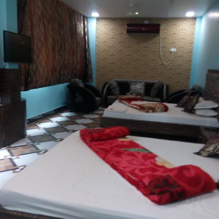 Hotel Rajkamal Deoghar Quarto foto